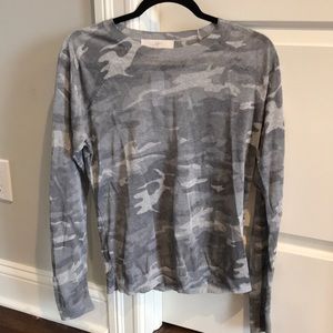New Women’s Camo Print Long Sleeve